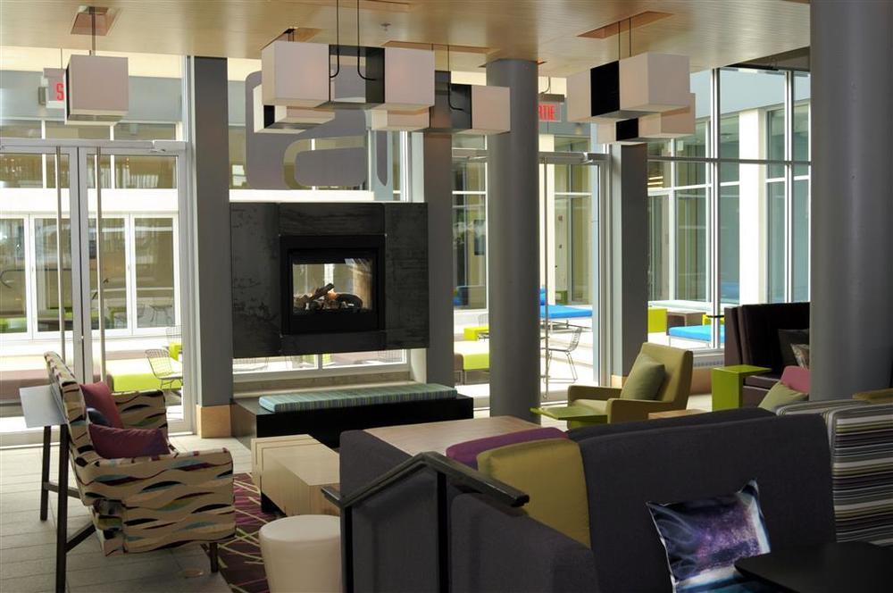 Готель Aloft Montreal Airport Дорваль Інтер'єр фото