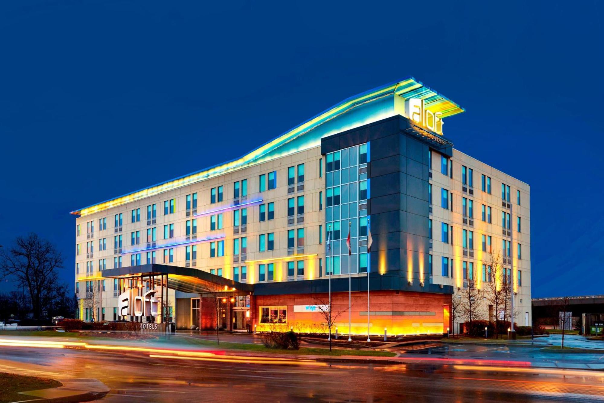 Готель Aloft Montreal Airport Дорваль Екстер'єр фото