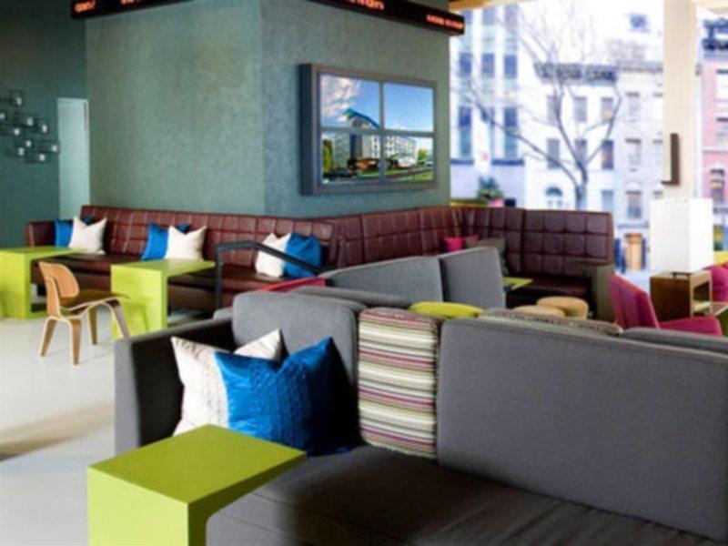 Готель Aloft Montreal Airport Дорваль Екстер'єр фото