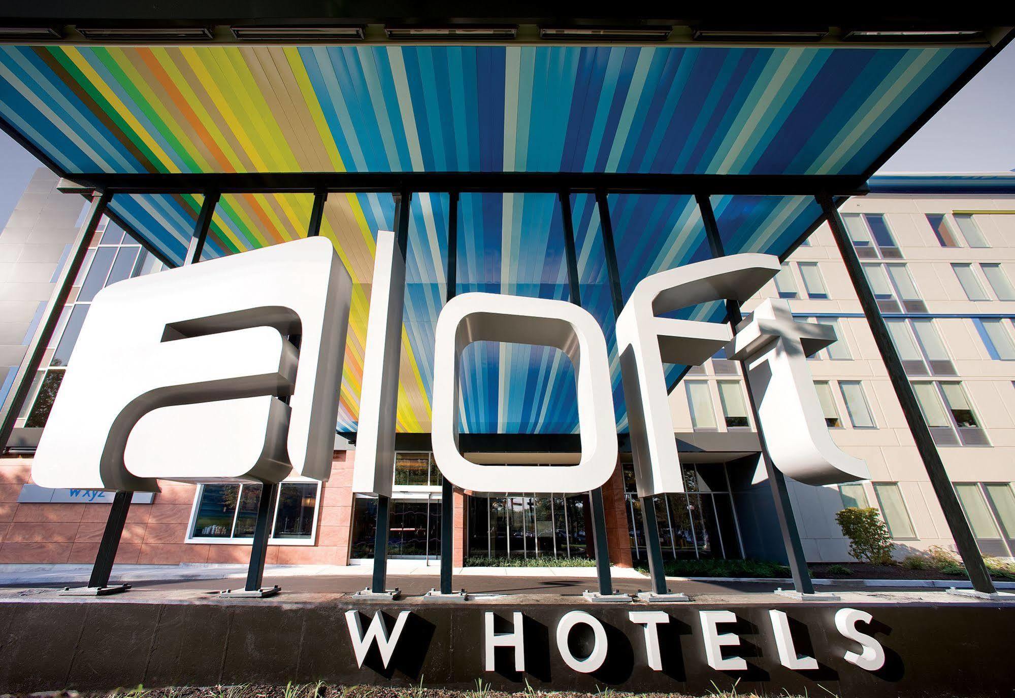 Готель Aloft Montreal Airport Дорваль Екстер'єр фото